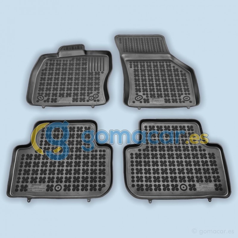 VW GOLF VII Sportsvan (AM1, AN1) desde 2014 - . / Juego Alfombras de goma - AR0118